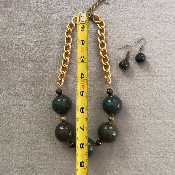 One of a kind chunky beaded necklace with matching earrings. - Picture 5 of 8